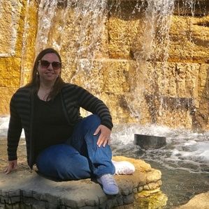 Meet your Posher, Jackie